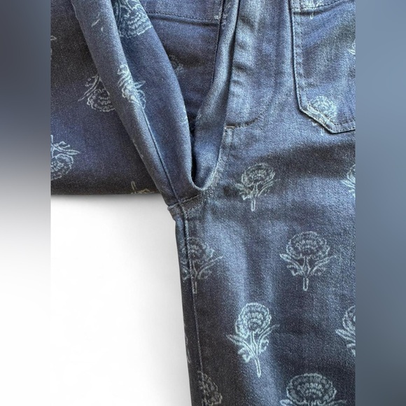 Maeve The Colette Cropped Wide-Leg Jeans Indigo Floral 25 - Picture 6 of 16